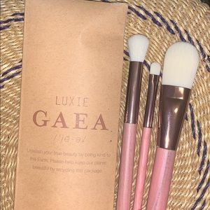 Luxor Gaea brushes